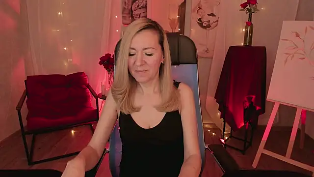 DonnaSmitth online show from March 24, 7:08 pm