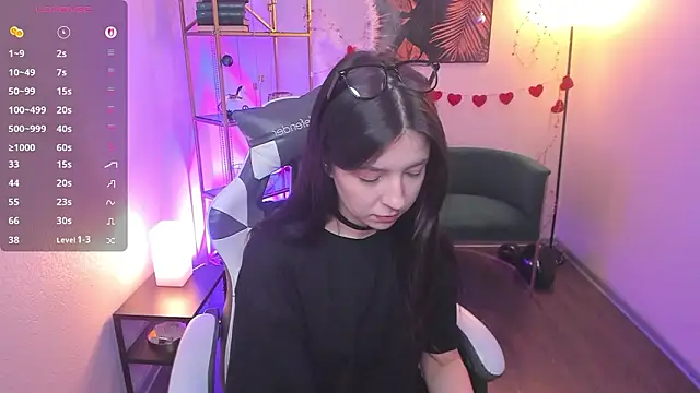 Azaliya Haze online show from March 13, 5:42 am