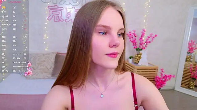 Lili Lohan online show from April 2, 5:05 am