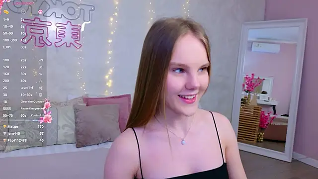 Lili Lohan online show from April 10, 6:30 am