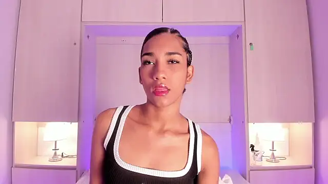 AnahiCollins online show from May 14, 11:38 am