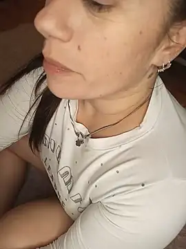 Amarteverdaderamente online show from July 21, 4:35 am