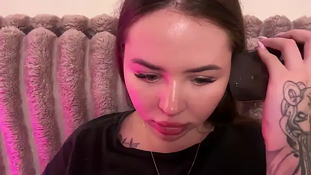 AlmaryKim online show from July 13, 7:58 pm