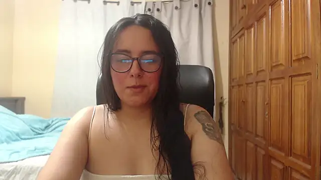 Venus cat  online show from June 18, 2:02 am