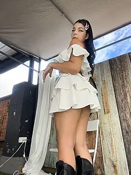 ArieliciousXXX online show from April 17, 1:13 pm