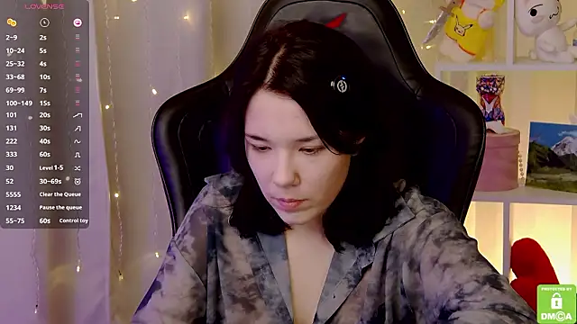 Kelly foox online show from March 16, 12:31 pm