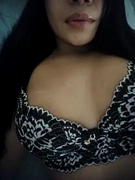 moreninha21jujuh  online show from March 18, 8:25 pm