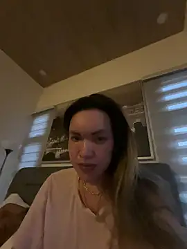 TemptingAngela online show from April 23, 9:39 pm