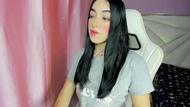 cielooo  online show from December 4, 8:31 pm