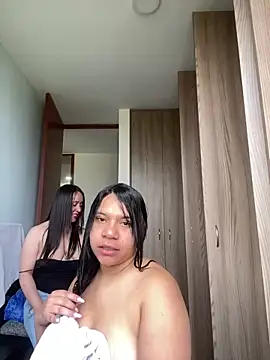 Stefany Bam online show from December 15, 8:03 pm