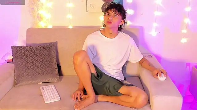 lua boy online show from May 14, 4:40 am