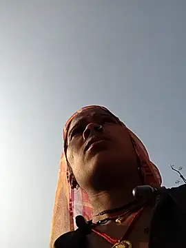 Co punam online show from January 14, 5:23 am