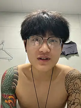 KK-cuteboy online show from May 20, 3:53 pm