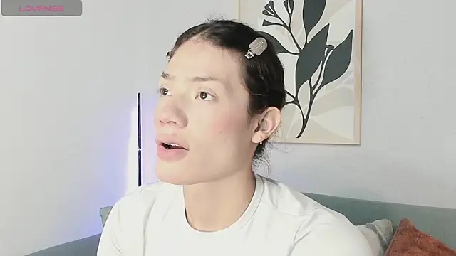 KassMonroe online show from April 13, 8:09 pm