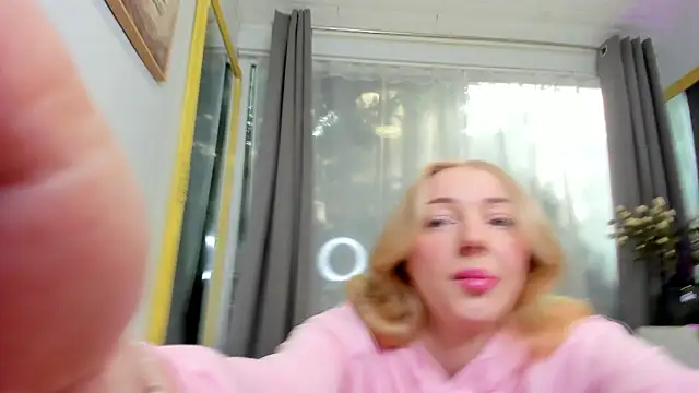 SundyRose online show from March 3, 8:09 am