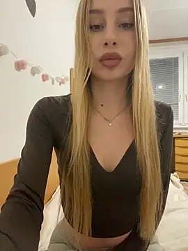 RemyStyles online show from February 3, 9:40 pm