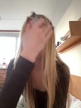 JudithCarly online show from December 17, 2:21 pm