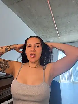 Lolathebaddie online show from March 18, 4:34 pm