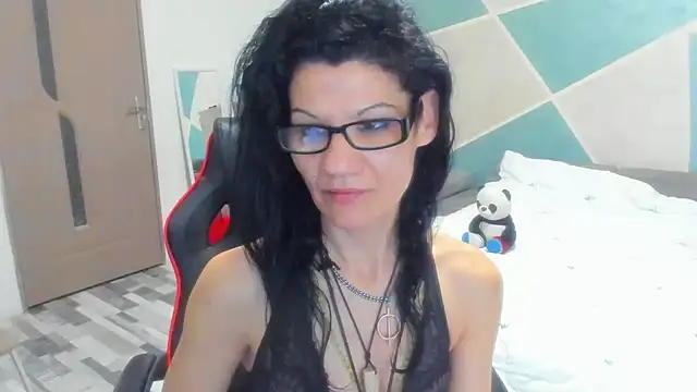 SweetSin40 online show from April 4, 7:13 pm