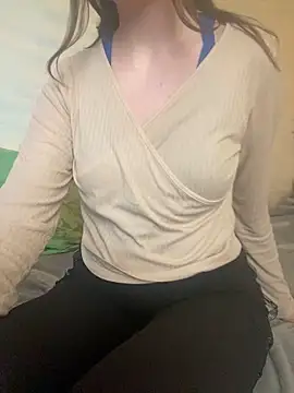 KittieCreme online show from April 11, 11:58 am