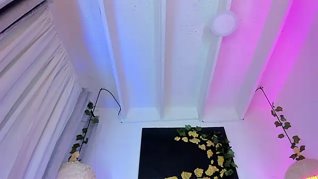 Trix ebony online show from January 17, 6:54 am