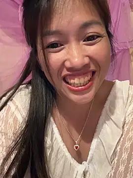 -Paige- online show from March 31, 9:20 am