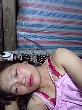 siusiu-00 online show from April 4, 9:35 pm