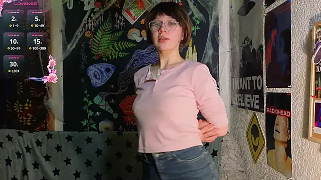 ReincarnatedAngel online show from November 24, 8:33 pm