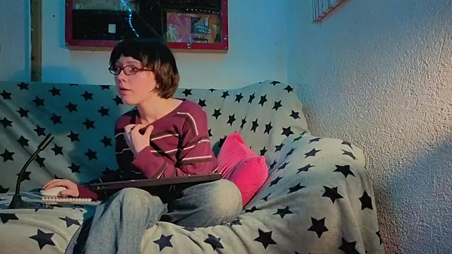 ReincarnatedAngel online show from October 16, 5:59 pm