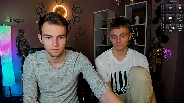 astren villo online show from April 3, 3:04 am