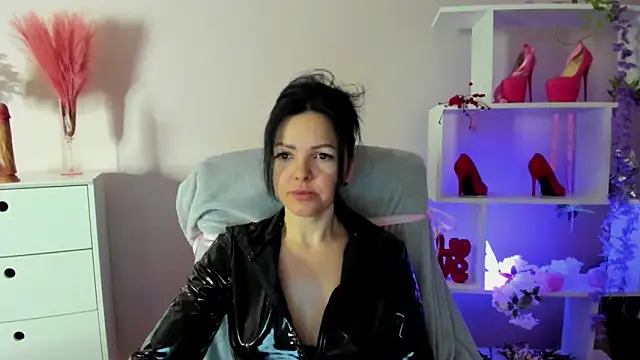 Mollybloom40 online show from April 13, 6:25 am