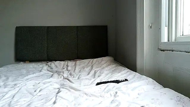 Scouse Lexi online show from April 8, 6:10 pm