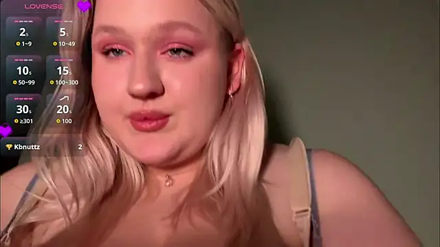 Lina Hottie online show from April 14, 8:09 pm