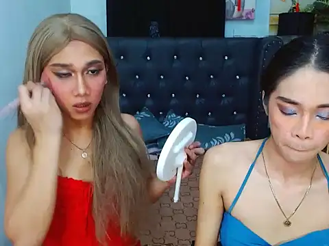 LovelyTs4U online show from January 17, 7:49 am