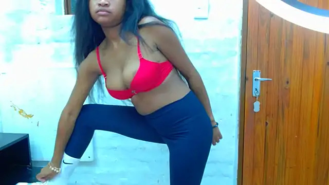 DaisyGirlxx online show from April 7, 6:43 pm