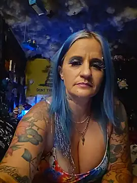 Sweetsugar22678 online show from June 26, 6:25 am