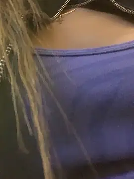 elegant  rouse online show from April 11, 9:40 pm