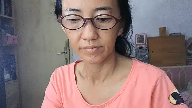 princessD077 online show from April 3, 11:03 pm