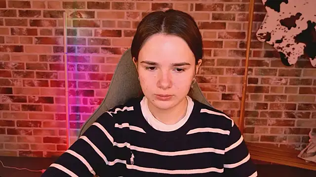 May Bloom online show from March 11, 6:39 am