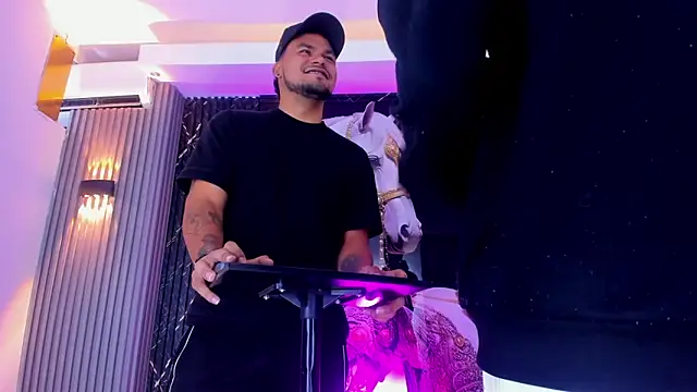 handsome boys22 online show from January 19, 1:18 pm