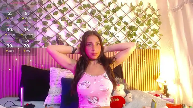Lunaa 07 online show from May 6, 5:11 am