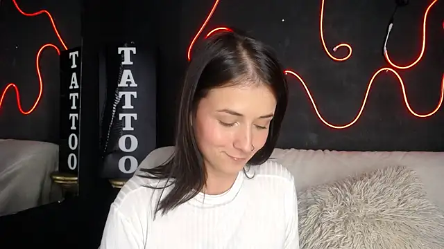 Emma sweet hot online show from April 16, 8:08 pm