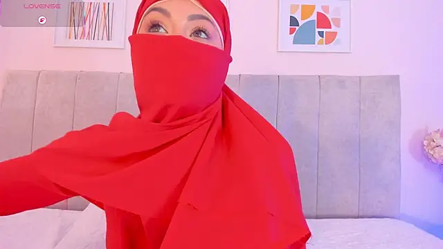 fatiima  online show from March 30, 7:35 pm