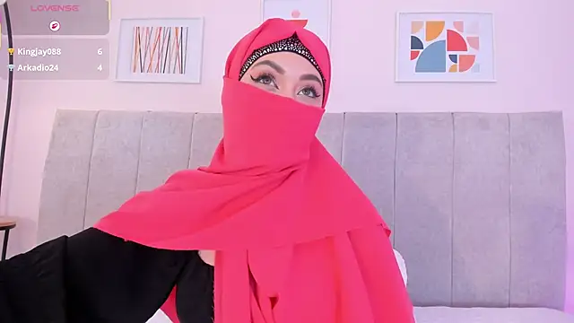 fatiima  online show from April 15, 7:58 pm