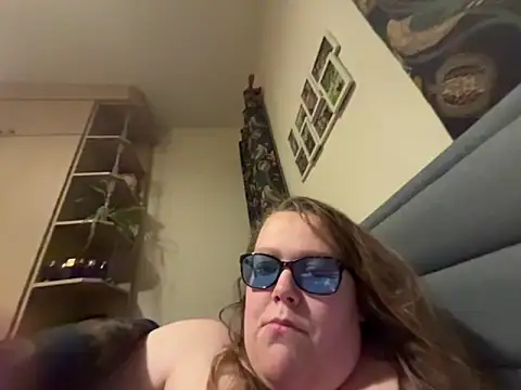 Scarletcum22 online show from January 7, 7:23 am