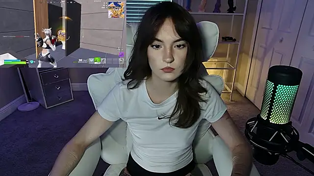AngieFae  online show from June 29, 9:47 pm