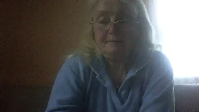 AmyLove353 online show from April 30, 3:34 am