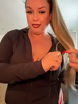 Scottish Milf Bella xo online show from May 21, 12:14 pm