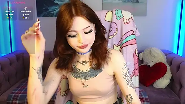 Emma Kirks online show from March 6, 12:33 pm