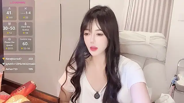 Follyise online show from June 4, 2:43 pm